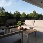 Luxury Vesper- Heated Pool, Hot Tub, Rooftop Terrace, Gym Villa Vodice