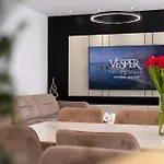 Luxury Vesper- Heated Pool, Hot Tub, Rooftop Terrace, Gym Villa *