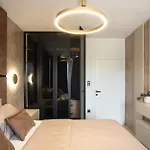 Luxury Vesper- Heated Pool, Hot Tub, Rooftop Terrace, Gym Villa