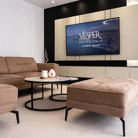 Villa Luxury Vesper- Private Pool, Hot Tub, Rooftop Terrace, Gym *