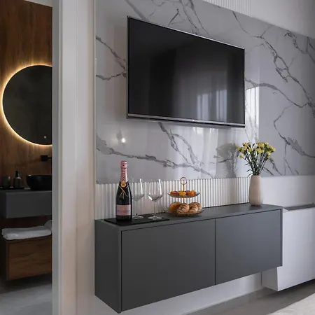 Luxury Vesper- Private Pool, Hot Tub, Rooftop Terrace, Gym Villa Vodice