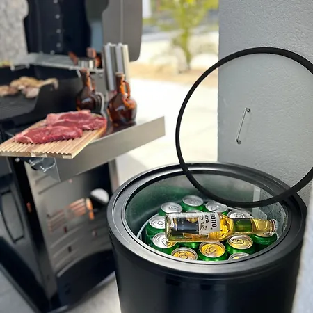 Villa Luxury Vesper- Private Pool, Hot Tub, Rooftop Terrace, Gym Vodice