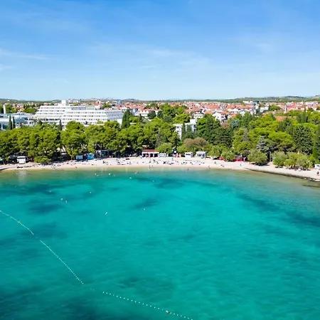 Villa Luxury Vesper- Heated Pool, Hot Tub, Rooftop Terrace, Gym Vodice