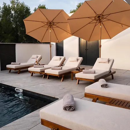 Luxury Vesper- Private Pool, Hot Tub, Rooftop Terrace, Gym Vodice