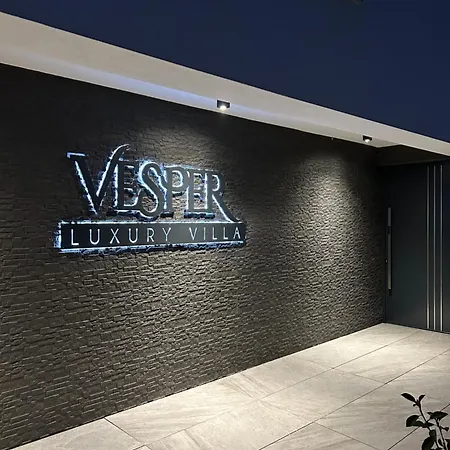 Luxury Vesper- Heated Pool, Hot Tub, Rooftop Terrace, Gym Villa Vodice