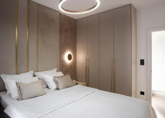 别墅 Luxury Vesper- Private Pool, Hot Tub, Rooftop Terrace, Gym *