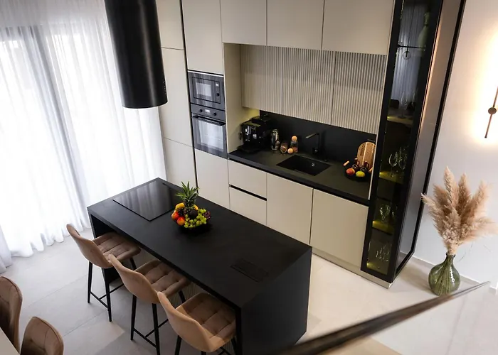 Villa Luxury Vesper- Heated Pool, Hot Tub, Rooftop Terrace, Gym Vodice