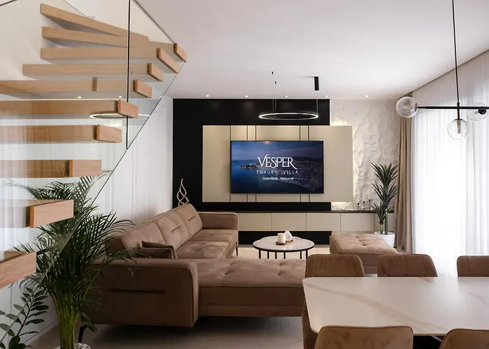 Luxury Vesper- Private Pool, Hot Tub, Rooftop Terrace, Gym Vila Vodice