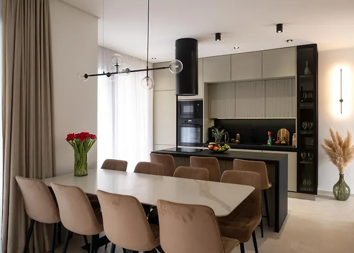 Luxury Vesper- Private Pool, Hot Tub, Rooftop Terrace, Gym * Vodice